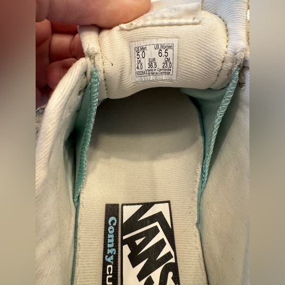 Vans ivory and White tan Sneakers Classic Skate Style Womens 6.5 Mens size 5 - Picture 6 of 6